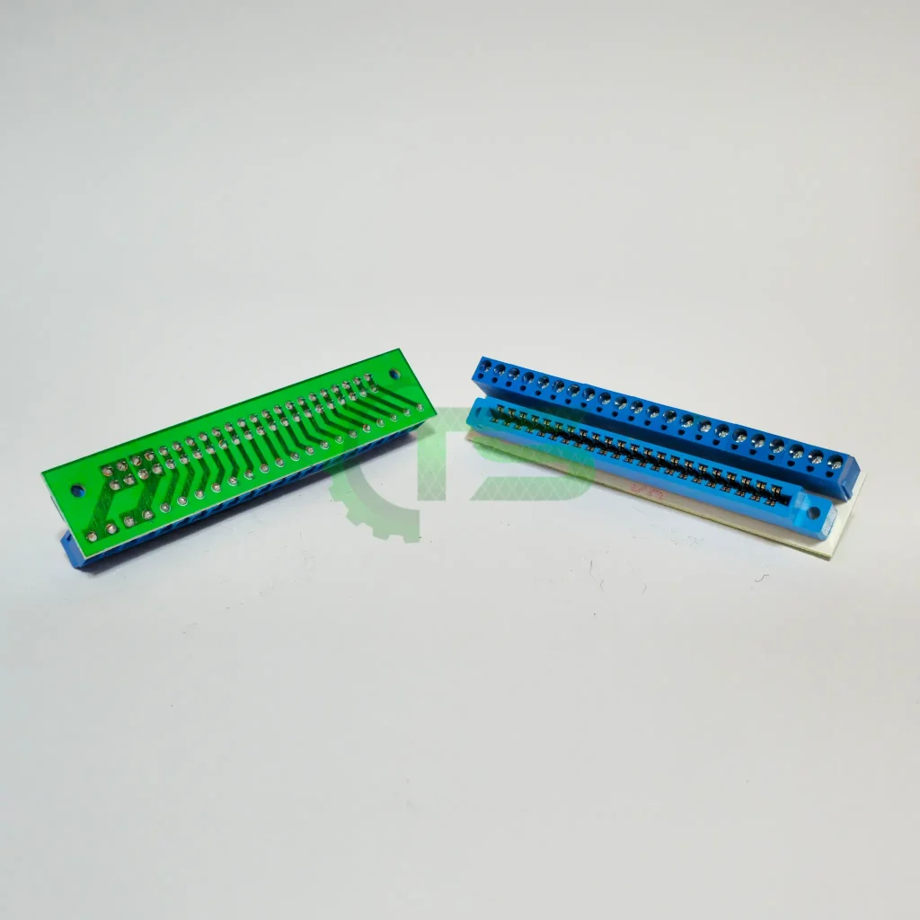 TG-008 PC Board Receptacle